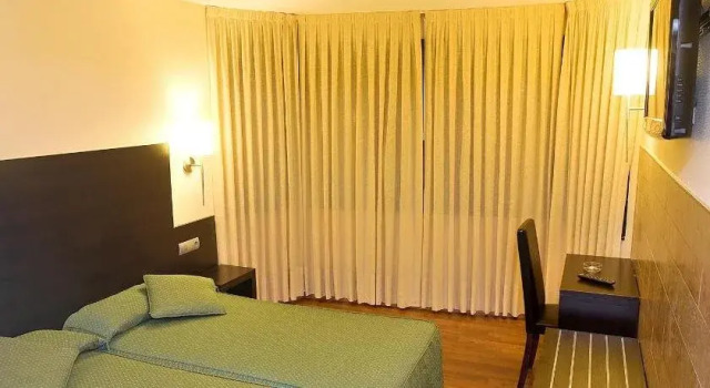 Hotel Restaurante La Peseta, Boek Hotel Astorga León