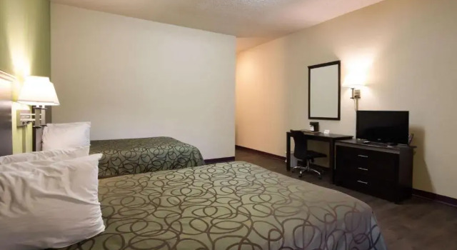 Standardowy czteroosobowy pokój Georgetown Inn