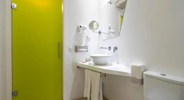 Двухместный номер Superior Atarazanas Málaga Boutique Hotel