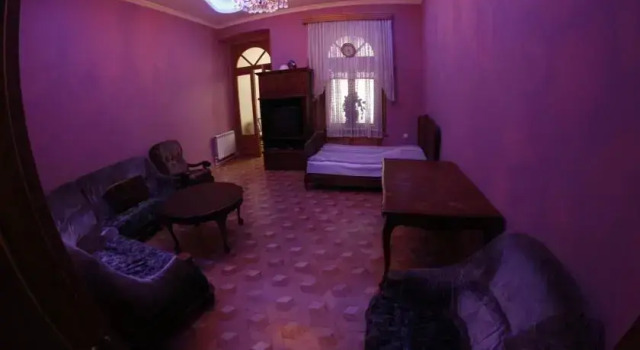 Tbilisi Hostel on Tetelashvili, Забронировать Хостел Тбилиси Регион Тбилиси, рядом с Концертный зал Тбилиси