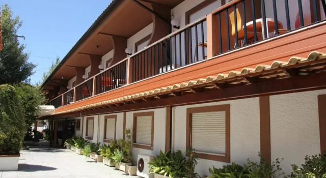 Residencial Joao Capela, Rezervovat Hotel Hotely v Beira Alta s bazénem, Bazén