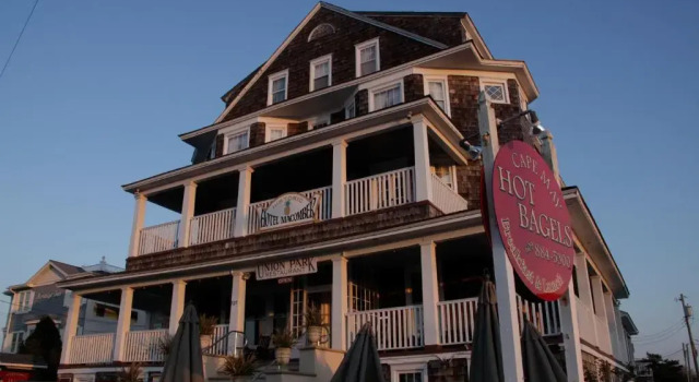 Hotel Macomber