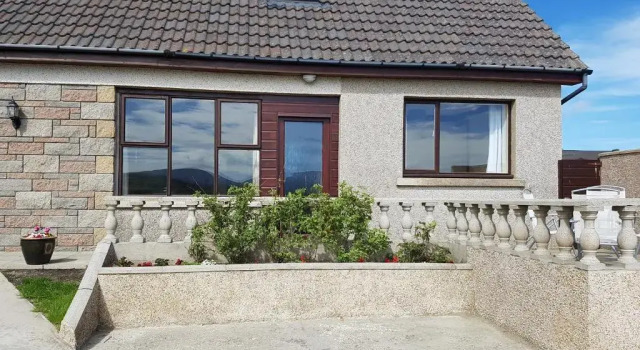 Апартаменты Lindisfarne Self Catering