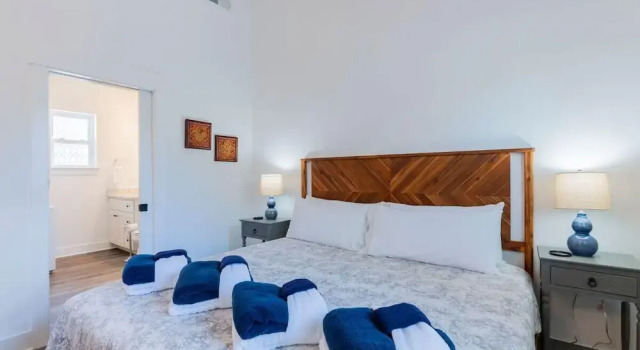 Charming Old Town Loft, Nestled in the Heart of Historic Bluffton, SC, Забронировать Апартаменты/квартира Отели в центре Блаффтон, в центре
