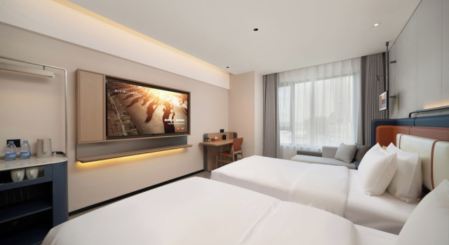 Четырёхместный номер Superior с видом на город h Crystal Hotel  Xi'an West 2nd  Branch