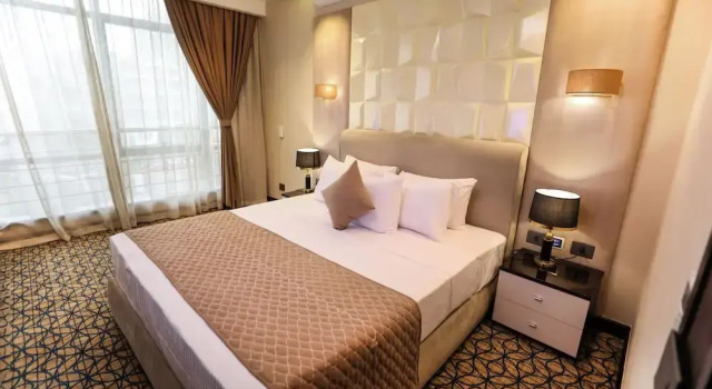 Номер Deluxe Cairo Taj Mohandessn Hotels & Suites