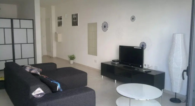 CJ Studios, Prenota Hotel Swieqi Malta