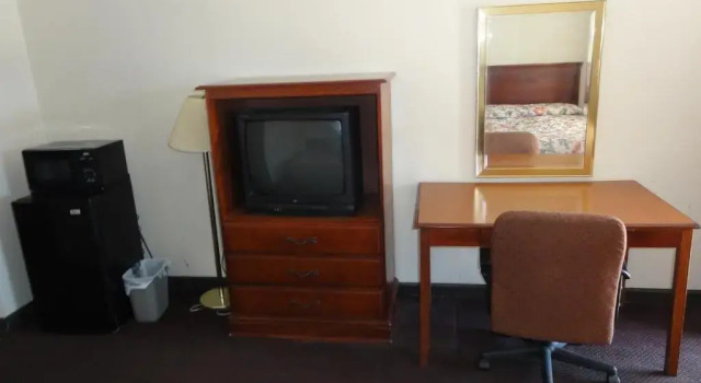 Четырёхместный номер Standard Budget Inn Selma