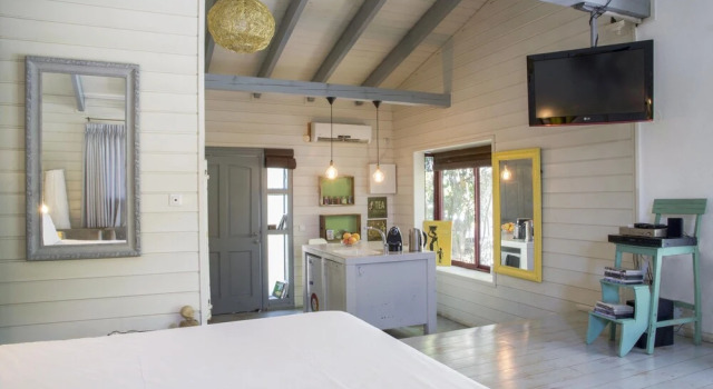 Eili Suites