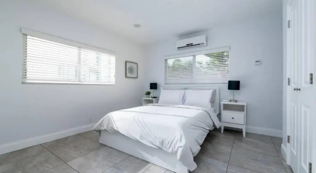 Bayshore Breeze 10 - Fort Lauderdale Beach, Забронировать Отель Форт-Лодердейл Broward County, рядом с DC Alexander Park