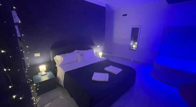 Infinity Suite, Buchen Sie Hotel Acerra Kampanien