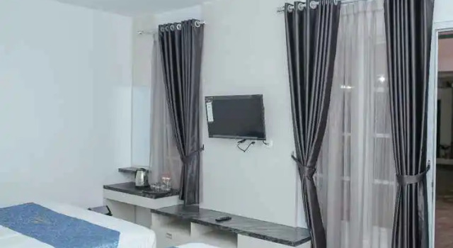 Blue Orchid Family Cottage