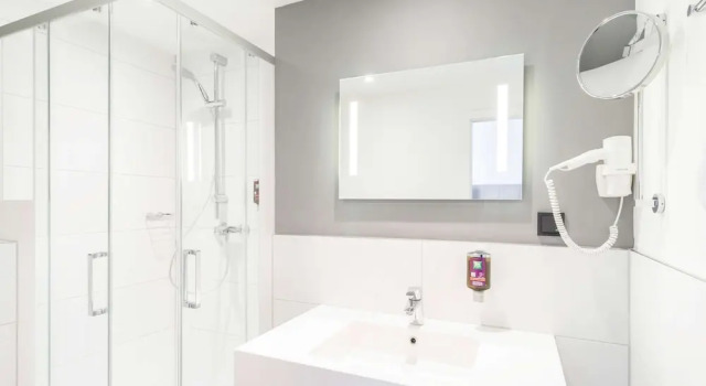 Люкс Standard ibis Styles Halle