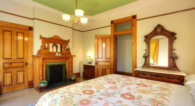 Jacksonville's Historic Nunan House, Prenota Casa vacanze Jacksonville Applegate Valley
