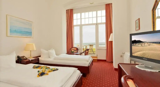 Двухместный номер Standard с балконом и с видом на море Hotel Germania