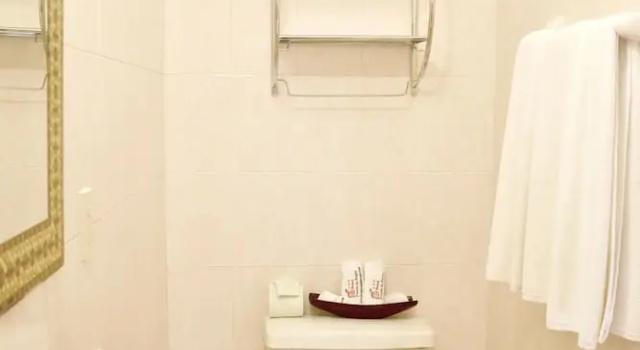 Семейный номер Standard Hotel Posada De Roger - Near Los Muertos Beach