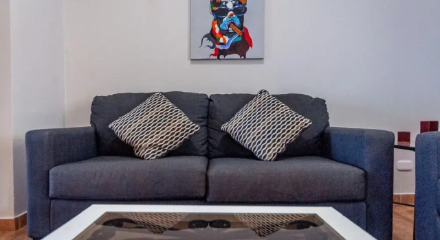 Bromelia 6 - 2 BR Condo Just 2 Blocks From Beach and Town