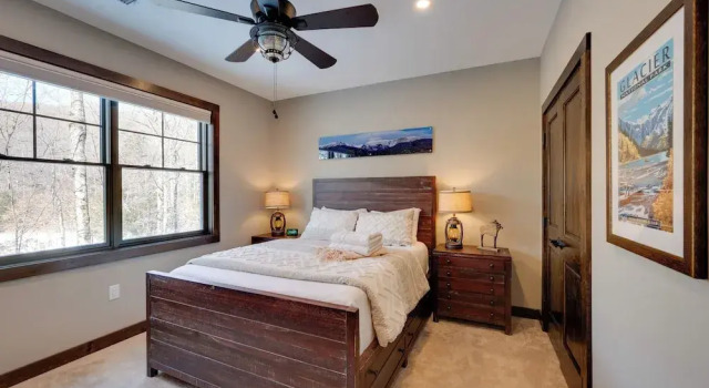 Walk to Loon Mtn Lift: Luxe Family Home w/ Hot Tub, Buchen Sie Ferienhaus Lincoln 