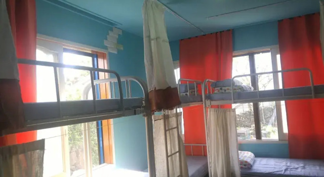 Sekki Guesthouse - Hostel, Забронировать Хостел Отели Согвипхо с парковкой, Парковка