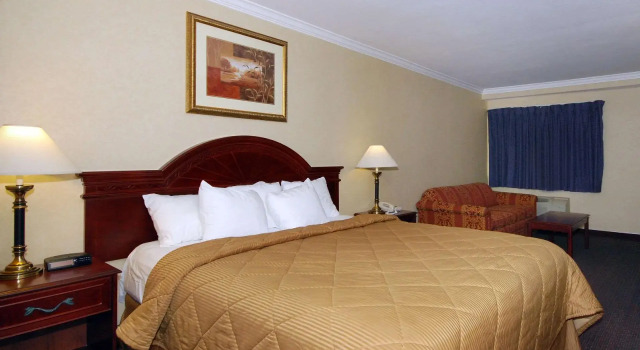 Номер Standard Quality Inn Near City of Hope