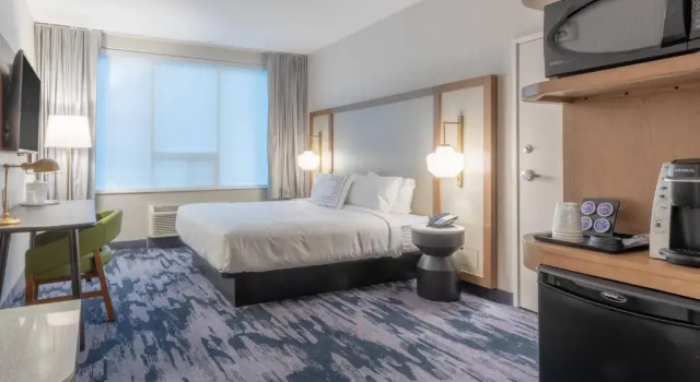 Двухместный номер Standard с видом на горы Fairfield by Marriott Inn & Suites Revelstoke