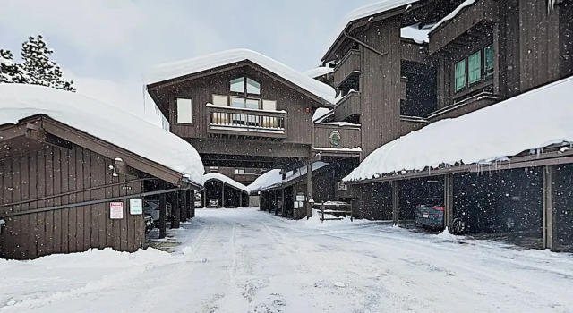 New Listing! Ski-in/ski-out : Hot Tub, Sauna 1 Bedroom Condo, Забронировать Апартаменты/квартира Коппер-Маунтин Roosevelt National Forest
