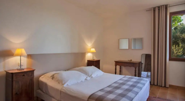 Villa in Calvi with swimming pool garden sea view and near the beach, Varaa Villa Calvi 
