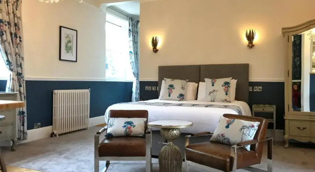 Люкс Deluxe Fox & Hounds Country Hotel