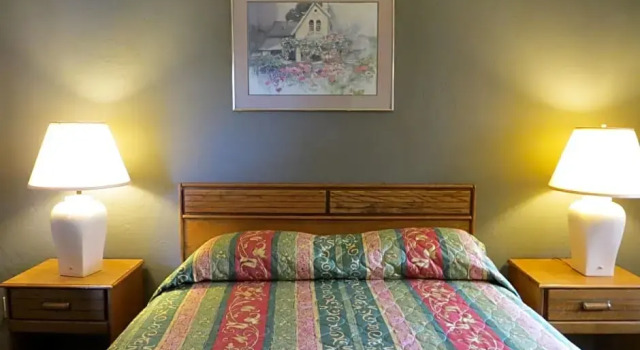 Апартаменты Capri Motel