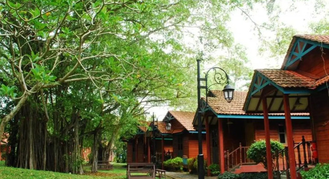Кровать в общем номере De Palma Resort Kuala Selangor