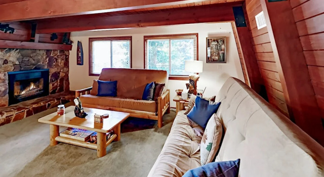 1027 Pine Mountain Drive Home 3 Bedrooms 2.5 Bathrooms Home, Забронировать Дом для отпуска Биг-Бэар-Сити San Bernardino Mountains
