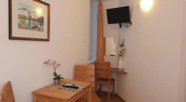 Люкс Economy Hotel Laaxerhof