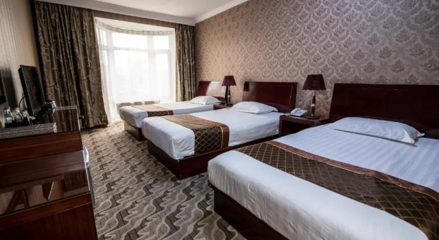 Трёхместный номер Comfort New West Hotel