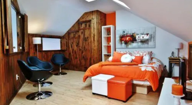 Chalet 33 Chemin du Hameau 302, Book Chalet Hoteller i Stoneham med parkering, nær Stoneham Golf Club, Parkering
