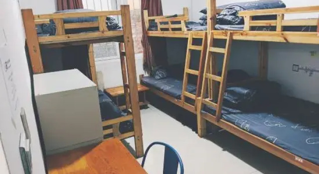 Кровать в общем номере (женский номер) Dali Lao Shay Youth Hostel