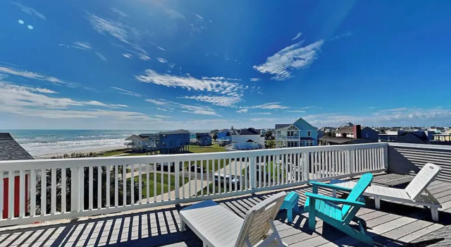 Коттедж с 3 комнатами с балконом Pirates' View of the Sea by Ryson Vacation Rentals