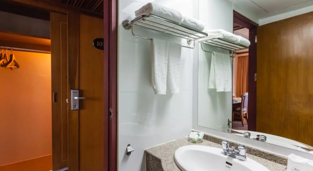 Двухместный номер Executive с балконом V.L. Hatyai Hotel