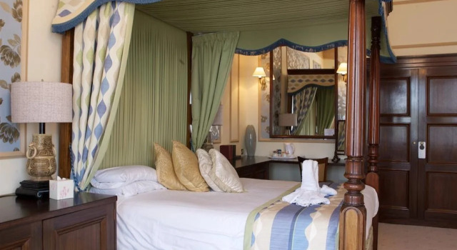 The Tudor House Hotel, Tewkesbury, Gloucestershire - The Coaching Inn Group, Забронировать Гостевой дом Отели Англии с завтраком, Завтраки