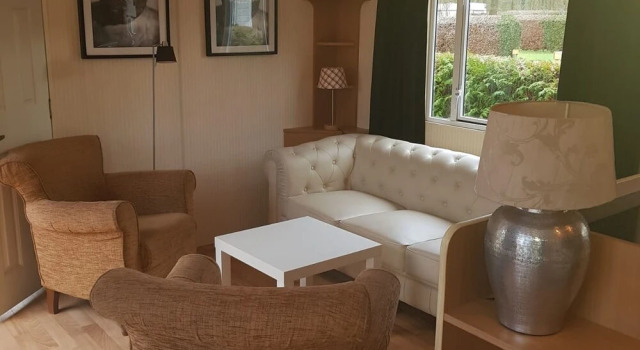Comfortable Chalet in Schoonloo with Garden near Beach
