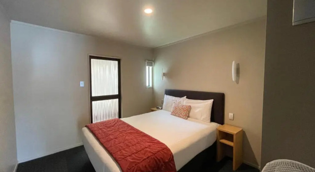 Люкс c 1 комнатой Bentleys Motor Inn