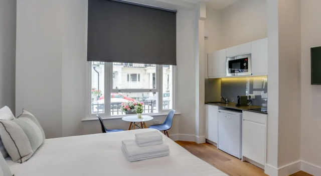 Студия Standard Queensborough Terrace Serviced Apartments