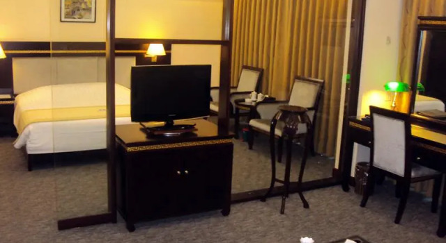 Люкс Huu Nghi Hotel