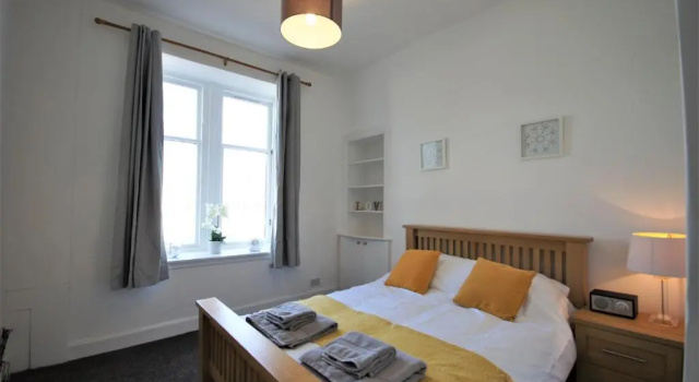 Bright and Cosy West End Apartment, Забронировать Апартаменты/квартира Отели Glasgow & The Clyde Valley с парковкой, Парковка