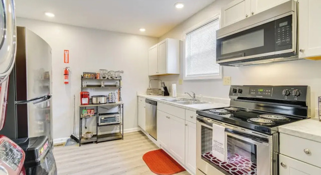 Апартаменты 2 Mi to Syracuse University: Apt w/ Fire Pit