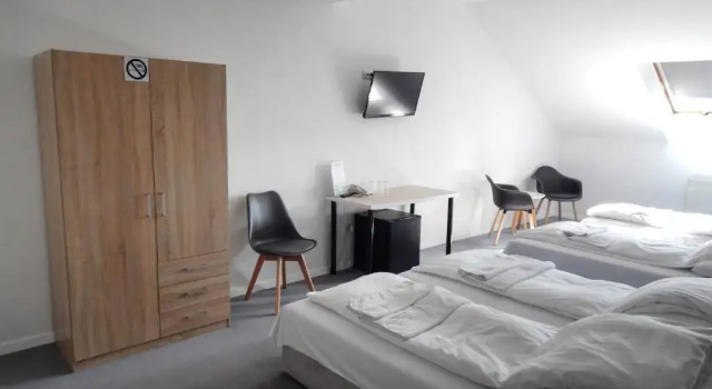 Четырёхместный номер Standard Chesscom Hotel