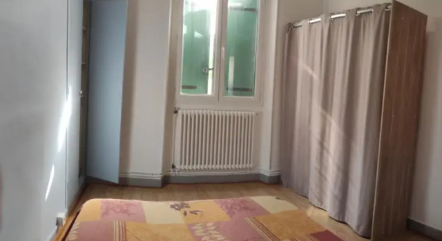 Appt 3 chambres 10mn à pied des remparts - Appt 3 rooms 10mn walk of Avignon ramparts, Prenota Appartamento Hotel a Alvernia con parcheggio, Parcheggio
