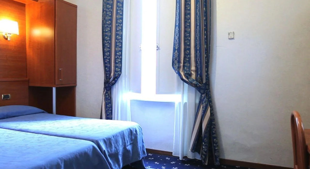 Hotel Harmony, Забронировать Отель Отели Рима с завтраком, рядом с Универмаг La Rinascente, Завтраки