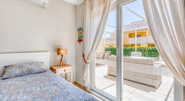 Hanami Puerto Alto Estepona PA 4-4, Забронировать Отель Отели Эстепона с парковкой, рядом с Палеонтологический музей, Парковка