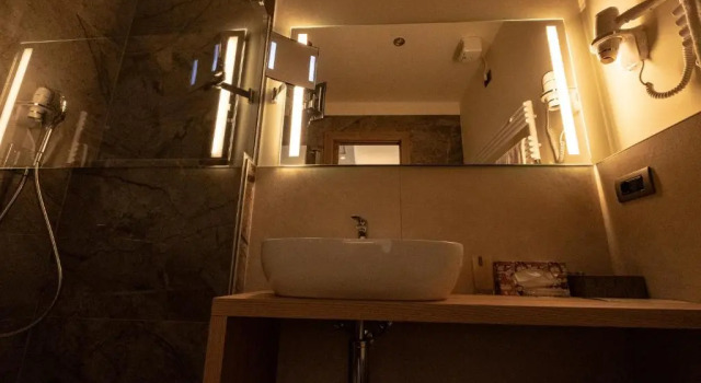 Двухместный номер Comfort с балконом Hotel Capri
