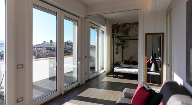 Полулюкс B&B The Attico